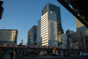 昌平橋交差点から